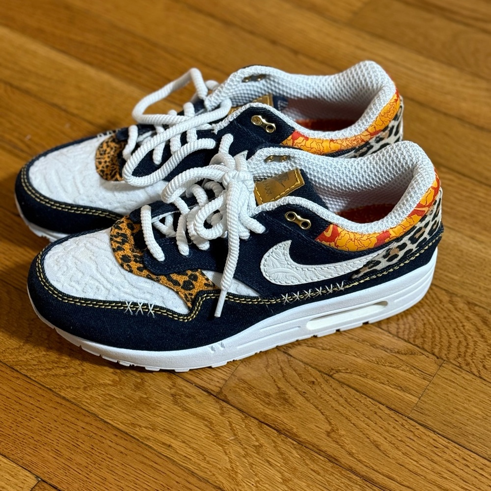 Air Max 1 Premium Denim. Size 9.5